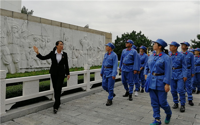 瞻仰百色起义烈士纪念碑壁画_副本 瞻仰百色起义烈士纪念碑壁画_副本