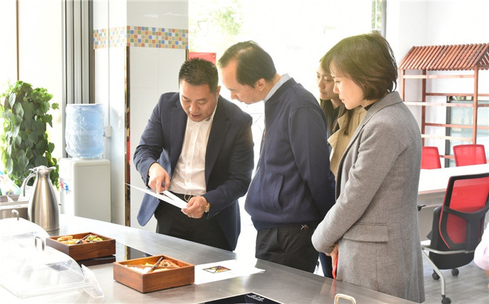 20181018中际公司赴苏州鸿海公司调研中央厨房项目_副本