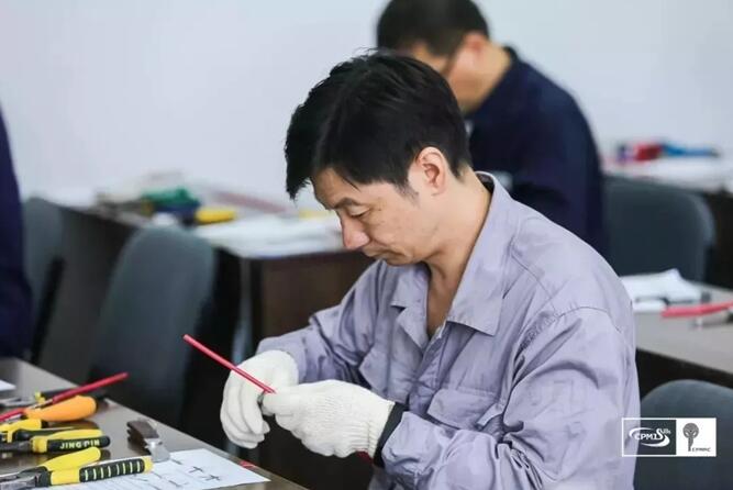 陈云龙同志荣获“全国住房和城乡建设行业 陈云龙同志荣获“全国住房和城乡建设行业