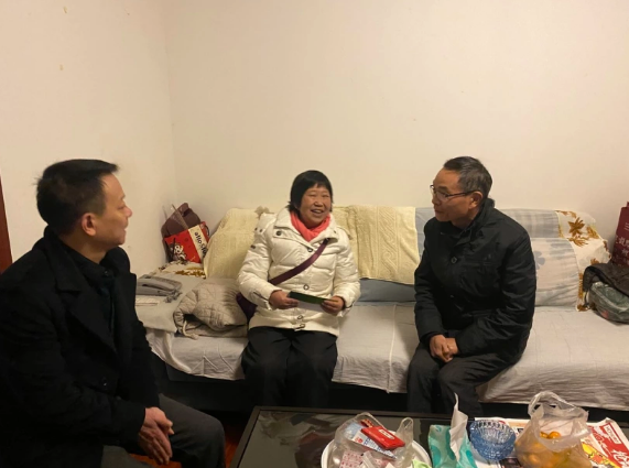 0121定稿 走访慰问昌达公司困难职工