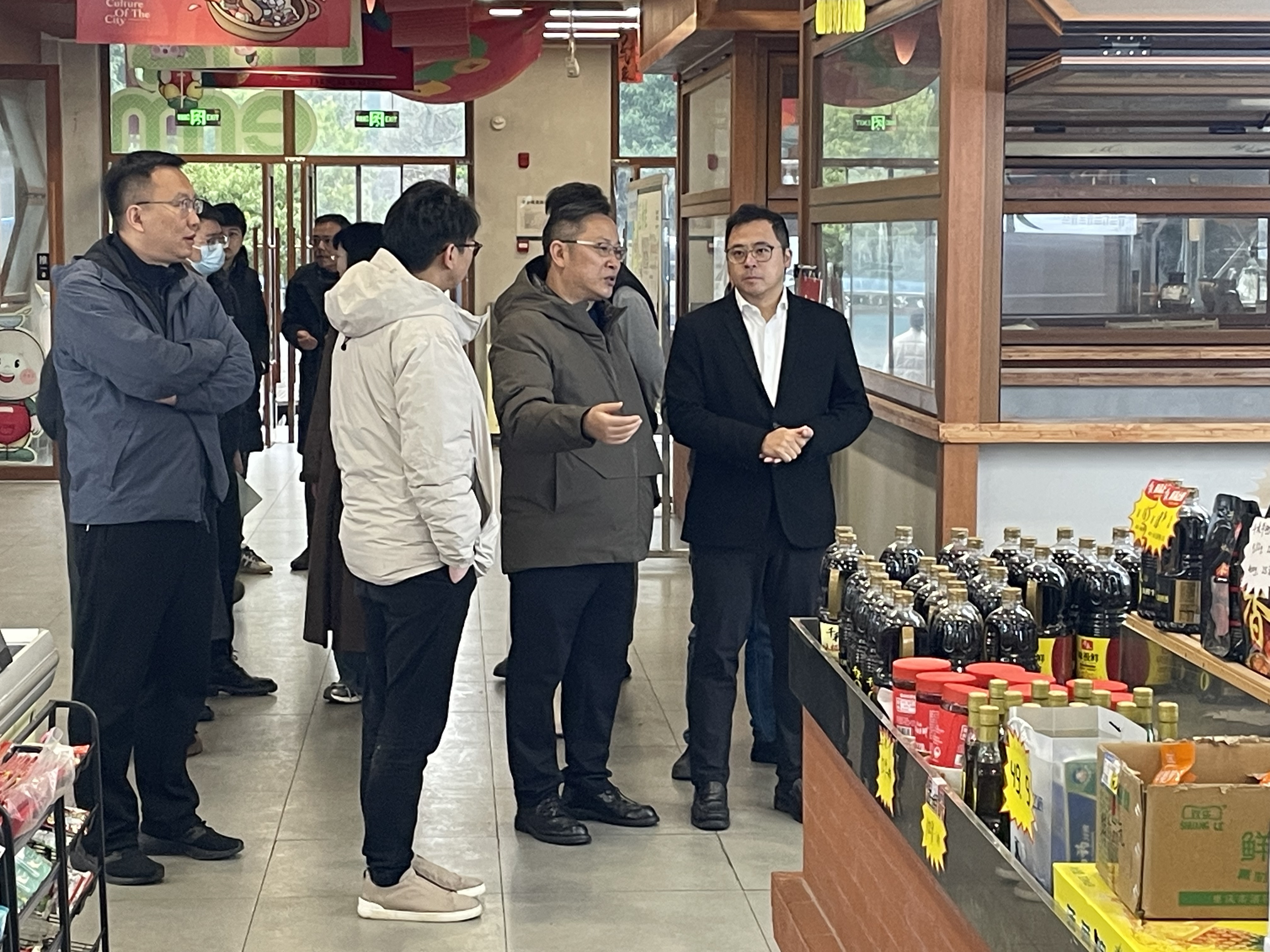 20250221城投集团调研益民菜市锦绣城店标准化建设及社区食堂打造工作2.jpg